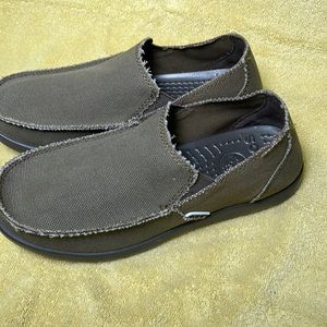 Crocs Santa Cruz, Brown, Size 8